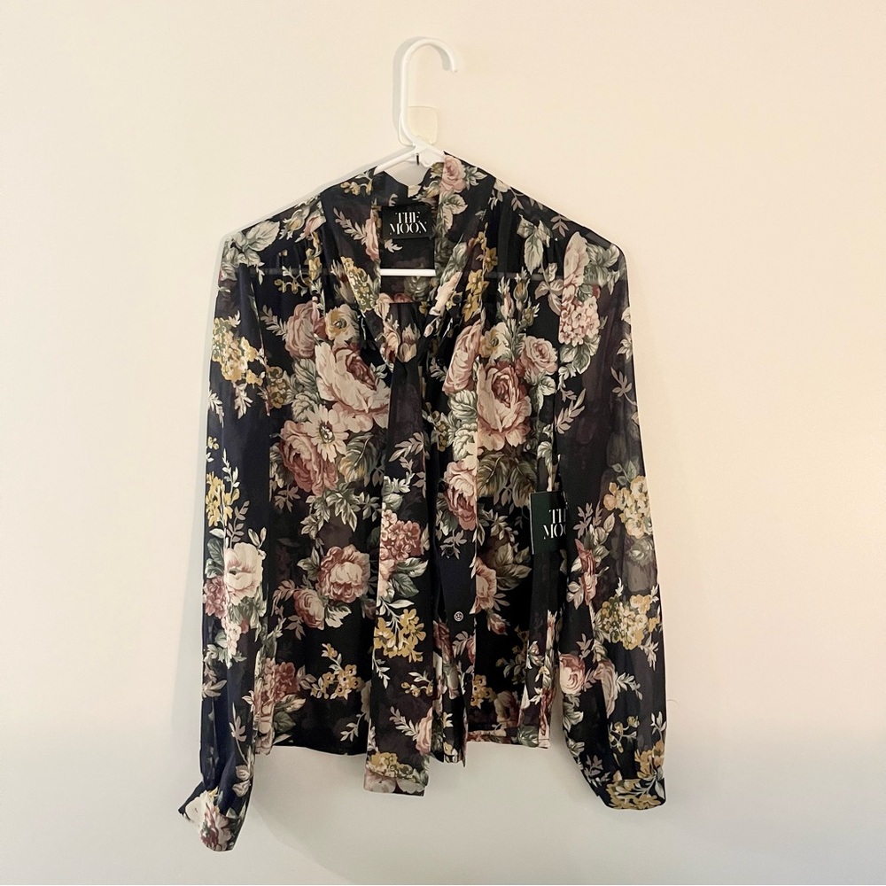 Beautiful Floral Black Sheer chic formal flowing front bow tie Blouse